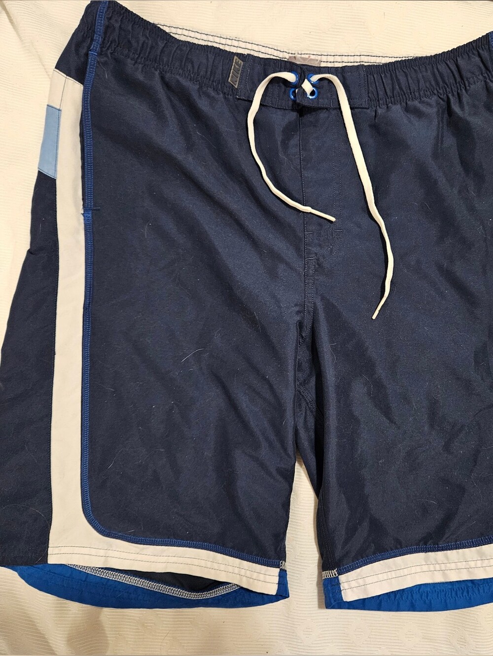 Nike Mens Swim Suit Size MEDIUM BLUE colorblock, drawstring, Mesh Lined, Beach